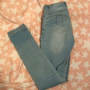 Light jeans